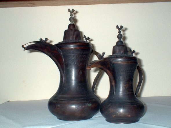 alte türkische Wasserkannen aus Kupfer